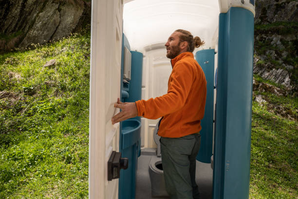 Best Portable bathroom rental  in Comstock Northwest, MI